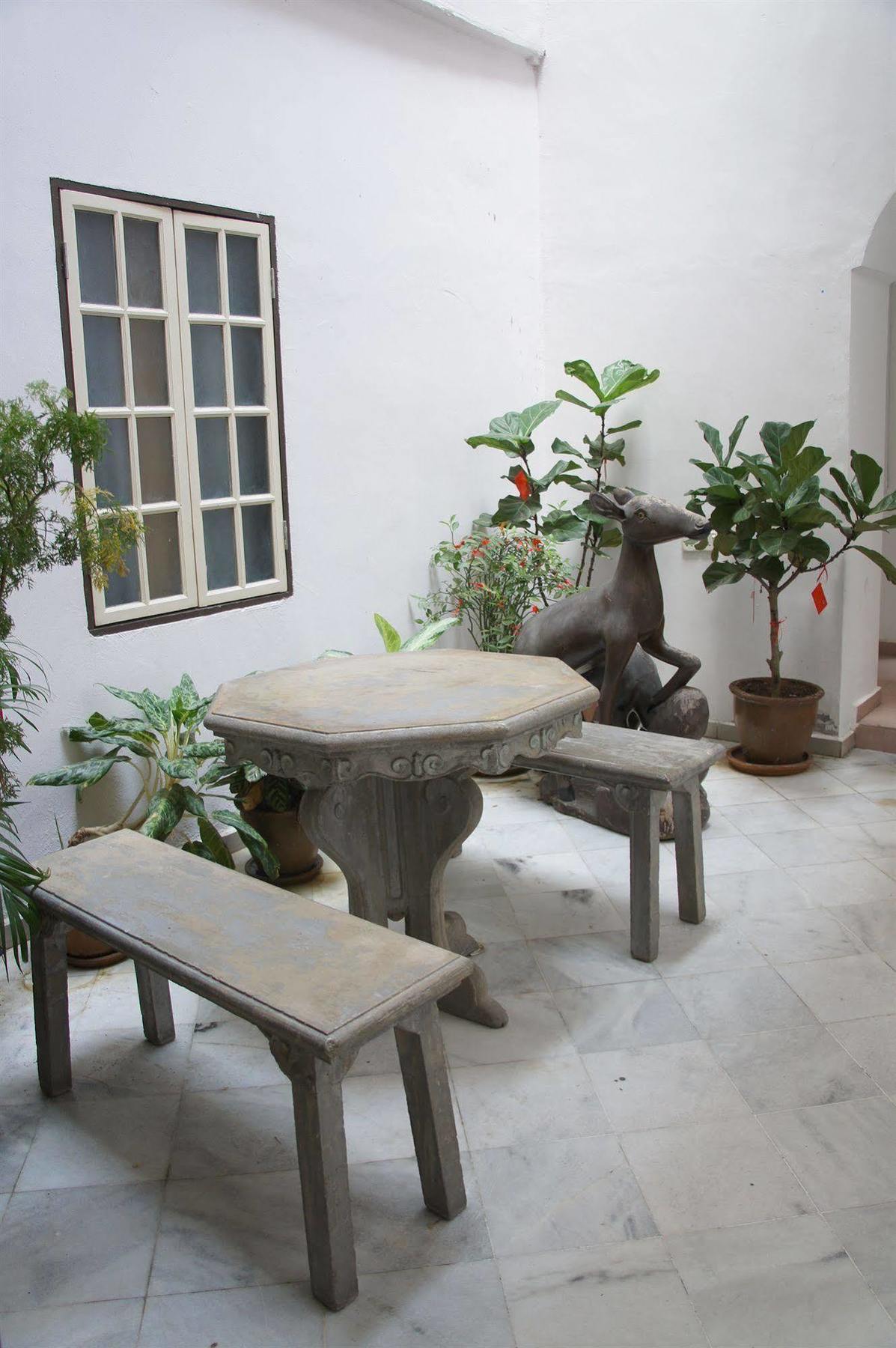 Baba House Hotel 4*