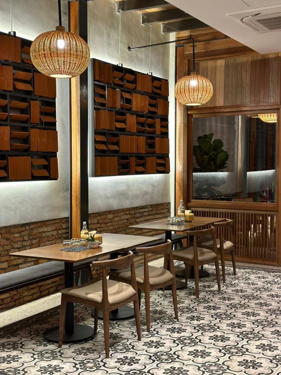 Baba House Hotel 4*